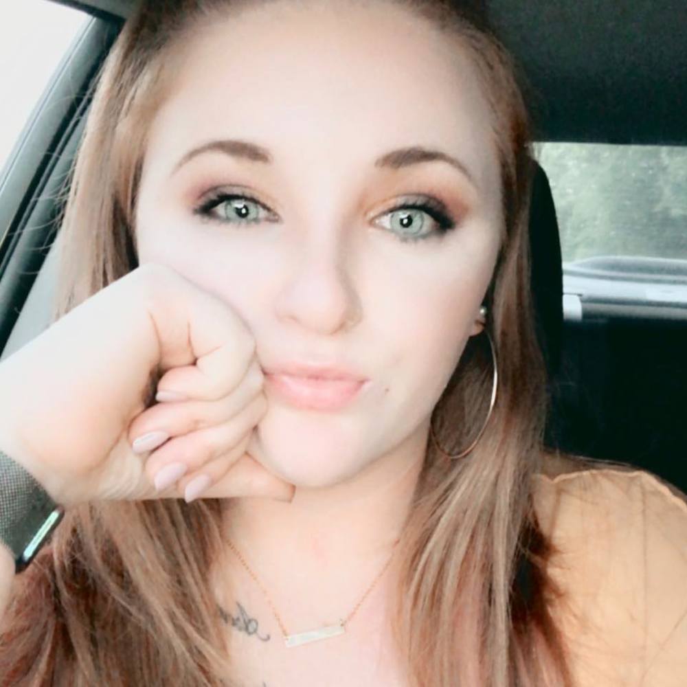 Meet your Posher, Brianna